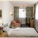 Tiptop Hotel Am Schoenen Brunnen