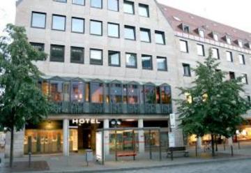 Tiptop Am Schoenen Brunnen Hotel